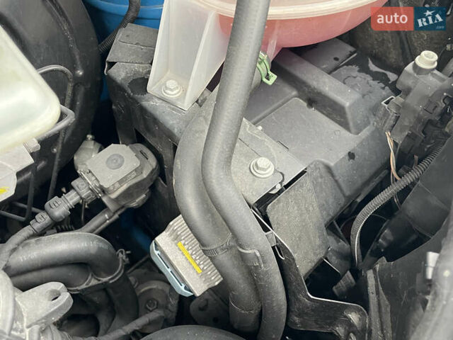 Синий Рено Трафик, объемом двигателя 2 л и пробегом 118 тыс. км за 14950 $, фото 51 на Automoto.ua