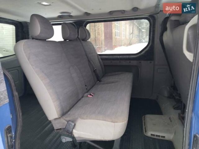 Синий Рено Трафик, объемом двигателя 2 л и пробегом 292 тыс. км за 10300 $, фото 18 на Automoto.ua