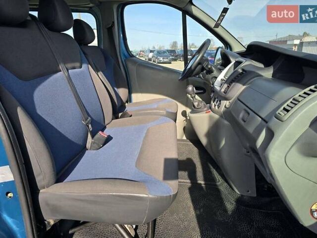 Рено Трафик 2012 в Хмельницком на Automoto.ua Синий Рено Трафик, объемом двигателя 2 л и пробегом 170 тыс. км за 11000 $, фото 4 на Automoto.ua