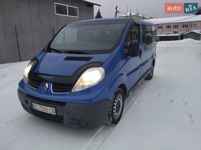 Синий Рено Трафик, объемом двигателя 2 л и пробегом 292 тыс. км за 10300 $, фото 11 на Automoto.ua