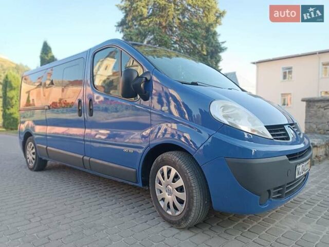 Синий Рено Трафик, объемом двигателя 2 л и пробегом 250 тыс. км за 13900 $, фото 17 на Automoto.ua