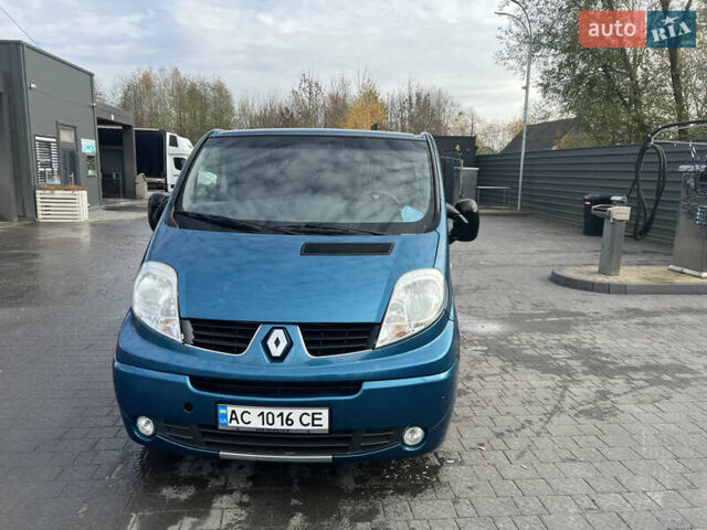 Синий Рено Трафик, объемом двигателя 2 л и пробегом 288 тыс. км за 12100 $, фото 5 на Automoto.ua