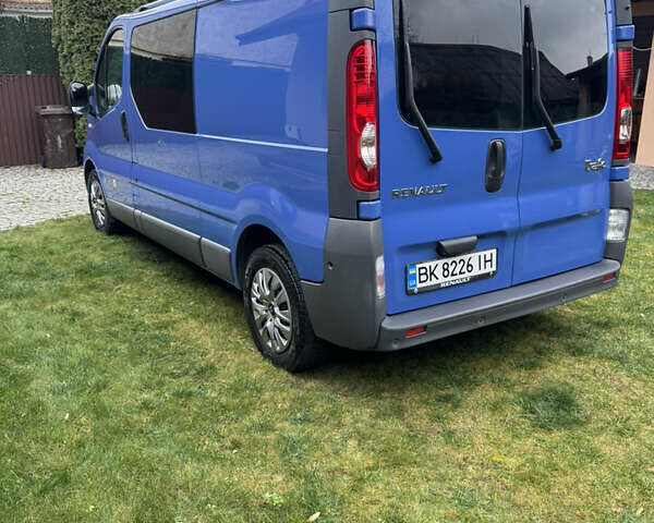 Синій Рено Трафік, об'ємом двигуна 2 л та пробігом 284 тис. км за 12500 $, фото 6 на Automoto.ua