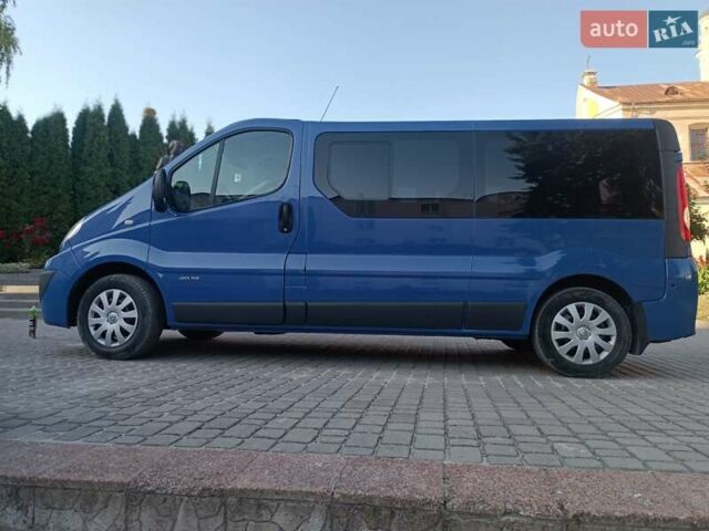 Синий Рено Трафик, объемом двигателя 2 л и пробегом 250 тыс. км за 13900 $, фото 4 на Automoto.ua