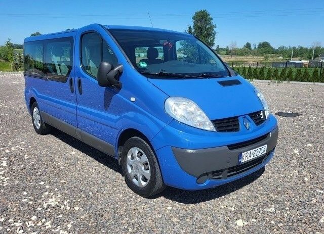 Синій Рено Трафік, об'ємом двигуна 2 л та пробігом 215 тис. км за 9200 $, фото 1 на Automoto.ua