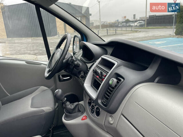 Синій Рено Трафік, об'ємом двигуна 2 л та пробігом 118 тис. км за 14500 $, фото 22 на Automoto.ua