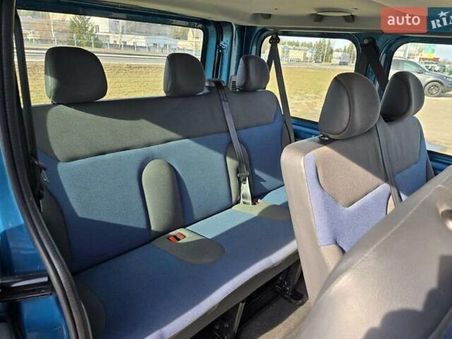 Рено Трафик 2012 в Хмельницком на Automoto.ua Синий Рено Трафик, объемом двигателя 2 л и пробегом 170 тыс. км за 11000 $, фото 10 на Automoto.ua
