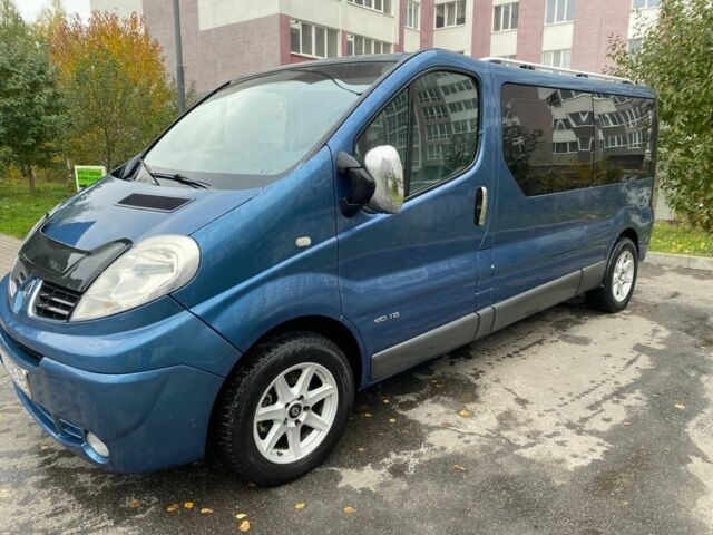 Рено Трафик 2012 в Хмельницком на Automoto.ua Синий Рено Трафик, объемом двигателя 2 л и пробегом 290 тыс. км за 11450 $, фото 2 на Automoto.ua