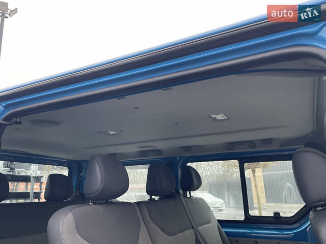 Синий Рено Трафик, объемом двигателя 2 л и пробегом 118 тыс. км за 14950 $, фото 26 на Automoto.ua