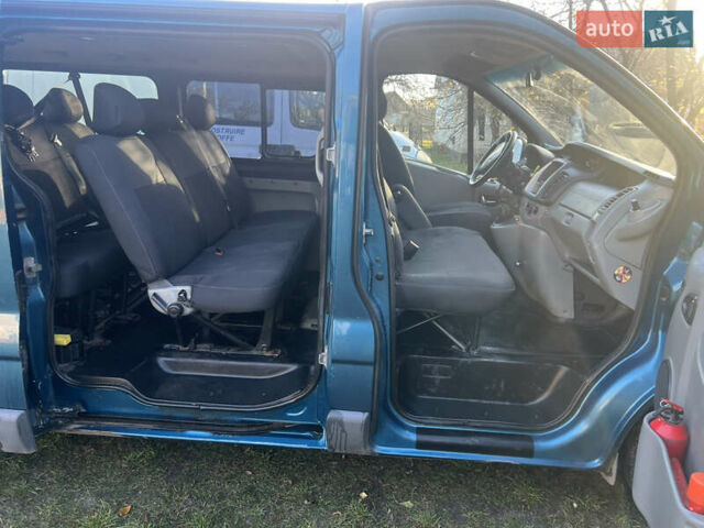 Синий Рено Трафик, объемом двигателя 2 л и пробегом 288 тыс. км за 12100 $, фото 6 на Automoto.ua