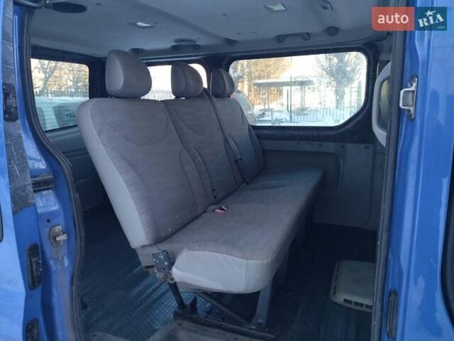 Синій Рено Трафік, об'ємом двигуна 2 л та пробігом 292 тис. км за 10000 $, фото 13 на Automoto.ua