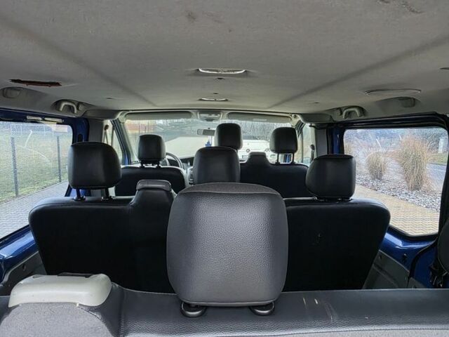 Синій Рено Трафік, об'ємом двигуна 2 л та пробігом 211 тис. км за 8600 $, фото 18 на Automoto.ua