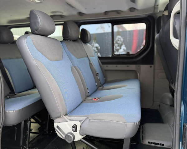 Синій Рено Трафік, об'ємом двигуна 2 л та пробігом 289 тис. км за 14800 $, фото 19 на Automoto.ua