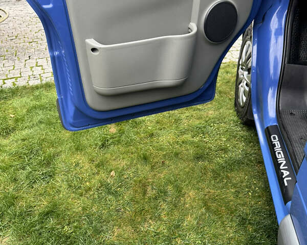 Синій Рено Трафік, об'ємом двигуна 2 л та пробігом 284 тис. км за 12500 $, фото 18 на Automoto.ua