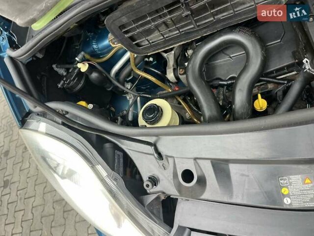 Синій Рено Трафік, об'ємом двигуна 2 л та пробігом 288 тис. км за 13500 $, фото 27 на Automoto.ua