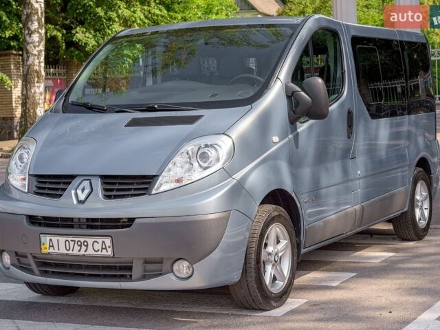 Синій Рено Трафік, об'ємом двигуна 2 л та пробігом 289 тис. км за 13200 $, фото 3 на Automoto.ua