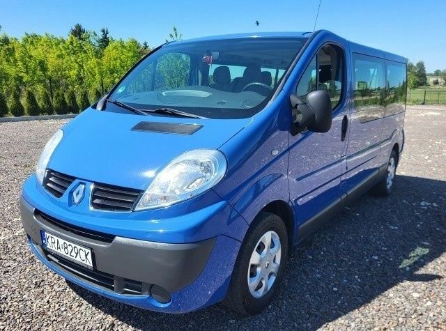 Синій Рено Трафік, об'ємом двигуна 2 л та пробігом 215 тис. км за 9200 $, фото 2 на Automoto.ua
