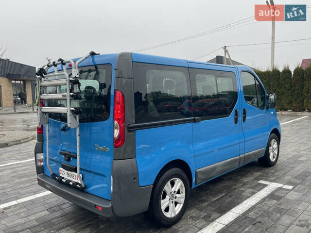 Синий Рено Трафик, объемом двигателя 2 л и пробегом 118 тыс. км за 14950 $, фото 3 на Automoto.ua