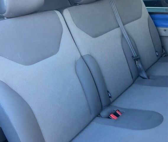 Синий Рено Трафик, объемом двигателя 2 л и пробегом 246 тыс. км за 13000 $, фото 9 на Automoto.ua