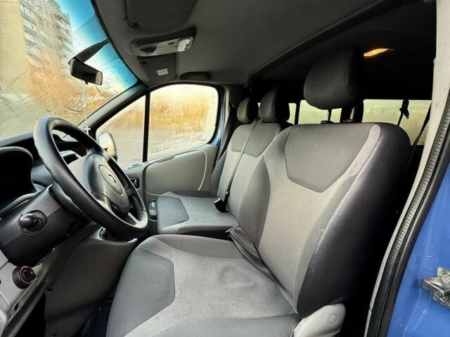 Синій Рено Трафік, об'ємом двигуна 2 л та пробігом 245 тис. км за 14500 $, фото 6 на Automoto.ua