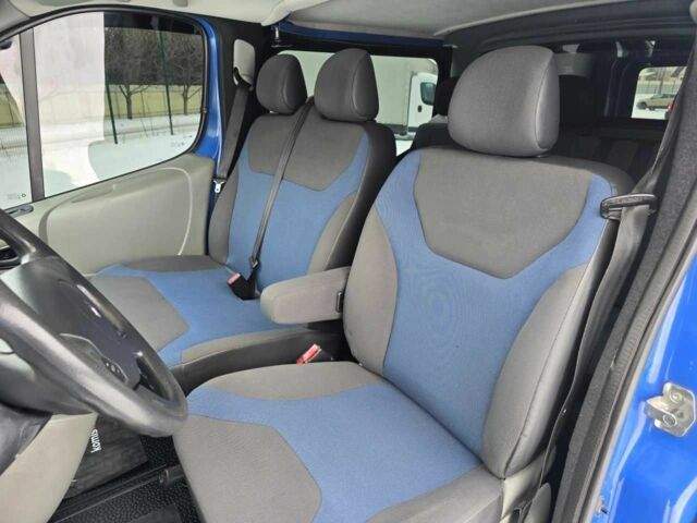 Синій Рено Трафік, об'ємом двигуна 0 л та пробігом 270 тис. км за 14199 $, фото 7 на Automoto.ua