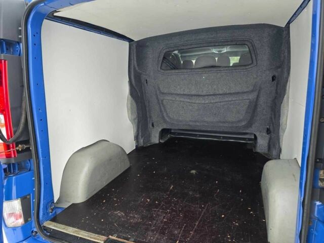 Синій Рено Трафік, об'ємом двигуна 0 л та пробігом 270 тис. км за 14199 $, фото 3 на Automoto.ua