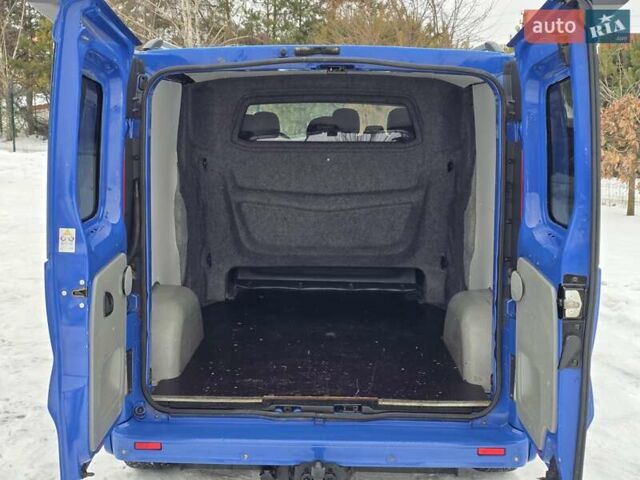 Синій Рено Трафік, об'ємом двигуна 2 л та пробігом 270 тис. км за 13999 $, фото 56 на Automoto.ua