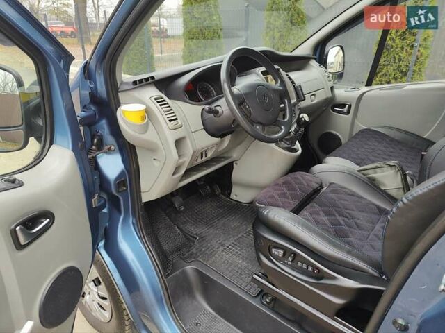 Синий Рено Трафик, объемом двигателя 2 л и пробегом 221 тыс. км за 13999 $, фото 5 на Automoto.ua