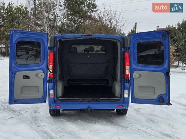 Синій Рено Трафік, об'ємом двигуна 2 л та пробігом 270 тис. км за 13999 $, фото 54 на Automoto.ua