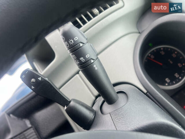 Синій Рено Трафік, об'ємом двигуна 2 л та пробігом 126 тис. км за 14999 $, фото 24 на Automoto.ua