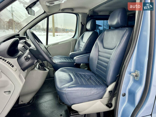 Синій Рено Трафік, об'ємом двигуна 2 л та пробігом 215 тис. км за 16899 $, фото 22 на Automoto.ua