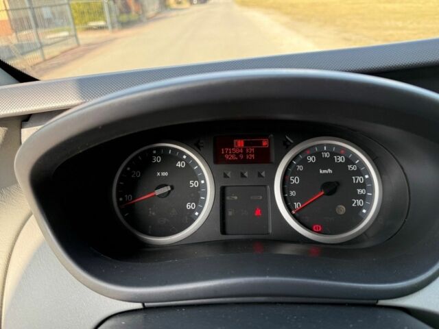 Синий Рено Трафик, объемом двигателя 2 л и пробегом 171 тыс. км за 8500 $, фото 13 на Automoto.ua