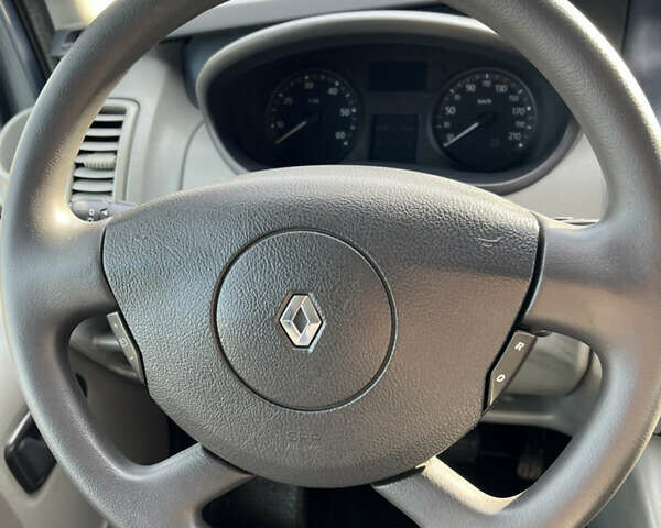 Синій Рено Трафік, об'ємом двигуна 2 л та пробігом 280 тис. км за 14900 $, фото 13 на Automoto.ua