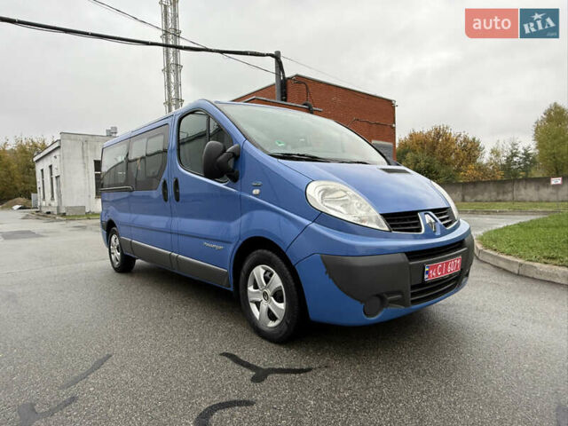 Синій Рено Трафік, об'ємом двигуна 2 л та пробігом 230 тис. км за 15800 $, фото 2 на Automoto.ua