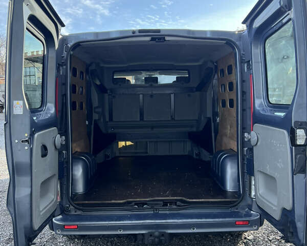 Синій Рено Трафік, об'ємом двигуна 2 л та пробігом 280 тис. км за 14900 $, фото 10 на Automoto.ua