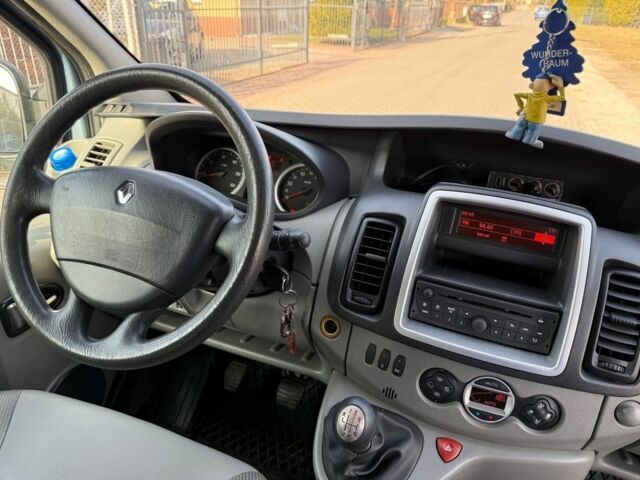 Синій Рено Трафік, об'ємом двигуна 2 л та пробігом 172 тис. км за 8000 $, фото 8 на Automoto.ua