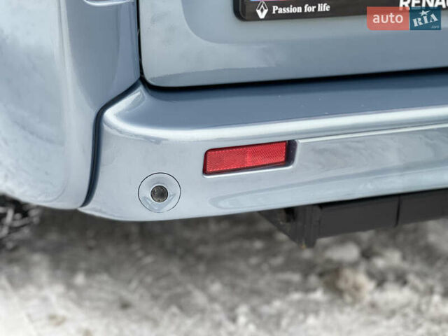 Синій Рено Трафік, об'ємом двигуна 2 л та пробігом 215 тис. км за 16900 $, фото 15 на Automoto.ua