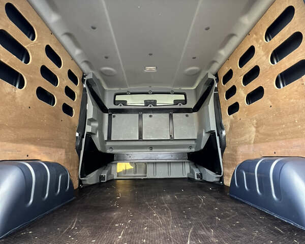 Синій Рено Трафік, об'ємом двигуна 2 л та пробігом 280 тис. км за 14900 $, фото 9 на Automoto.ua