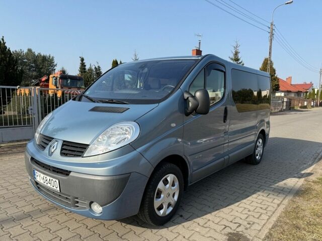 Синий Рено Трафик, объемом двигателя 2 л и пробегом 171 тыс. км за 8500 $, фото 2 на Automoto.ua