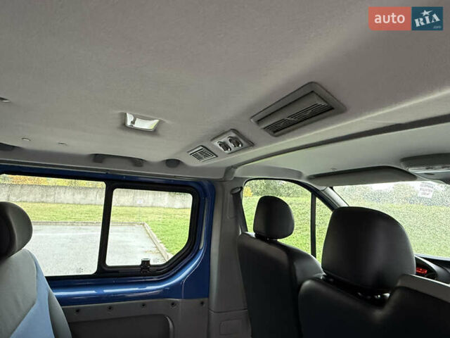 Синій Рено Трафік, об'ємом двигуна 2 л та пробігом 230 тис. км за 15800 $, фото 32 на Automoto.ua