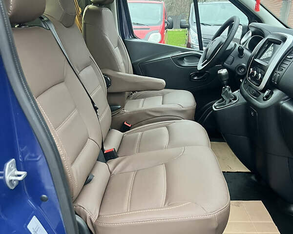 Синий Рено Трафик, объемом двигателя 2 л и пробегом 109 тыс. км за 24500 $, фото 17 на Automoto.ua