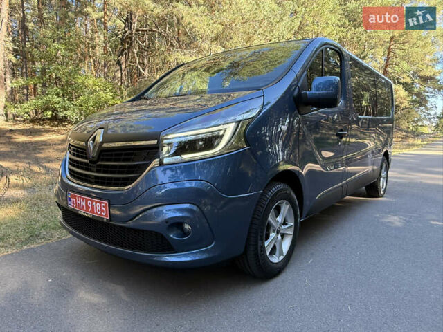 Синий Рено Трафик, объемом двигателя 2 л и пробегом 185 тыс. км за 28800 $, фото 6 на Automoto.ua