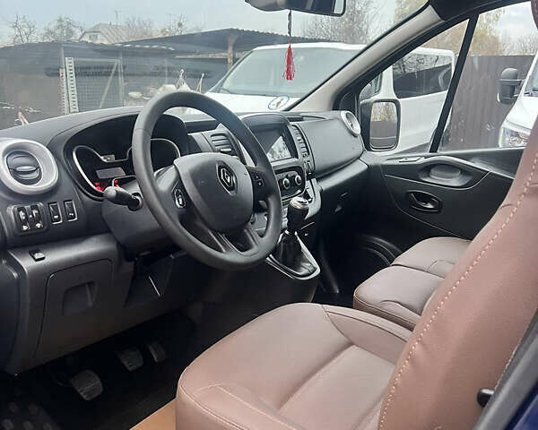 Синий Рено Трафик, объемом двигателя 2 л и пробегом 109 тыс. км за 24500 $, фото 15 на Automoto.ua