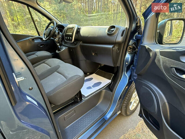 Синий Рено Трафик, объемом двигателя 2 л и пробегом 185 тыс. км за 28800 $, фото 46 на Automoto.ua