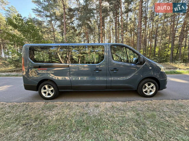 Синий Рено Трафик, объемом двигателя 2 л и пробегом 185 тыс. км за 28800 $, фото 74 на Automoto.ua