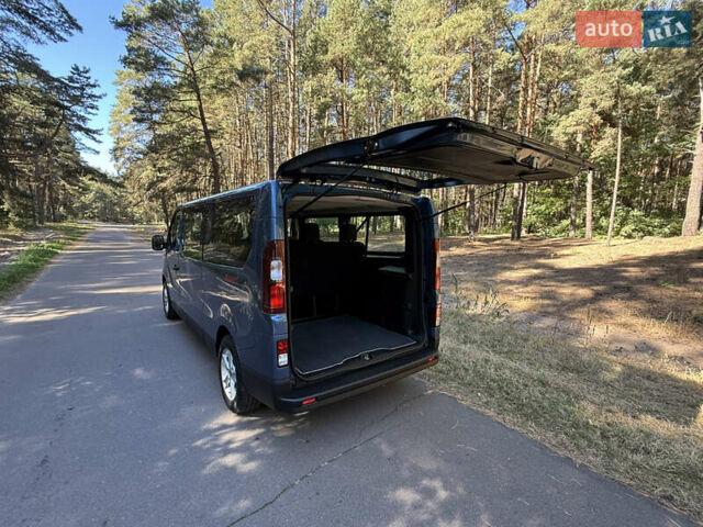 Синий Рено Трафик, объемом двигателя 2 л и пробегом 185 тыс. км за 28800 $, фото 57 на Automoto.ua