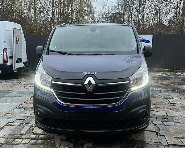 Синий Рено Трафик, объемом двигателя 2 л и пробегом 109 тыс. км за 24500 $, фото 4 на Automoto.ua