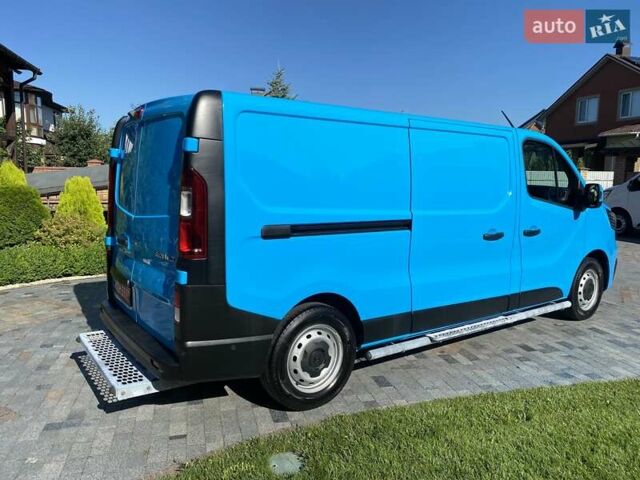 Синій Рено Трафік, об'ємом двигуна 2 л та пробігом 70 тис. км за 28900 $, фото 22 на Automoto.ua
