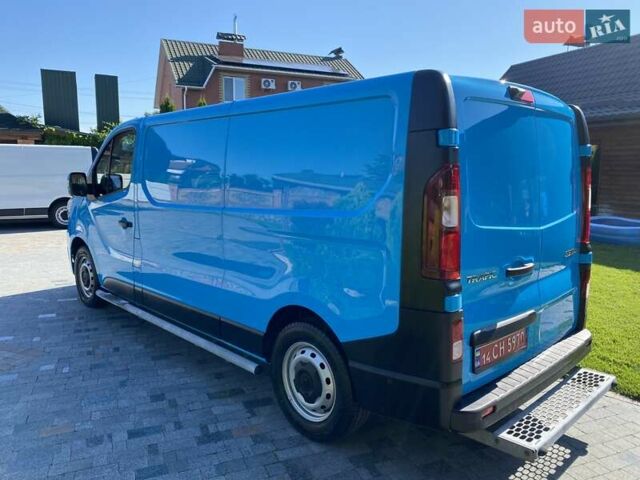 Синій Рено Трафік, об'ємом двигуна 2 л та пробігом 70 тис. км за 28900 $, фото 19 на Automoto.ua