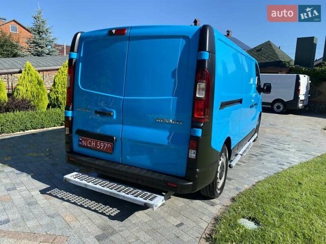 Синій Рено Трафік, об'ємом двигуна 2 л та пробігом 70 тис. км за 28900 $, фото 21 на Automoto.ua